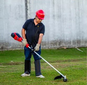 Roçadeira multifuncional 58V a bateria